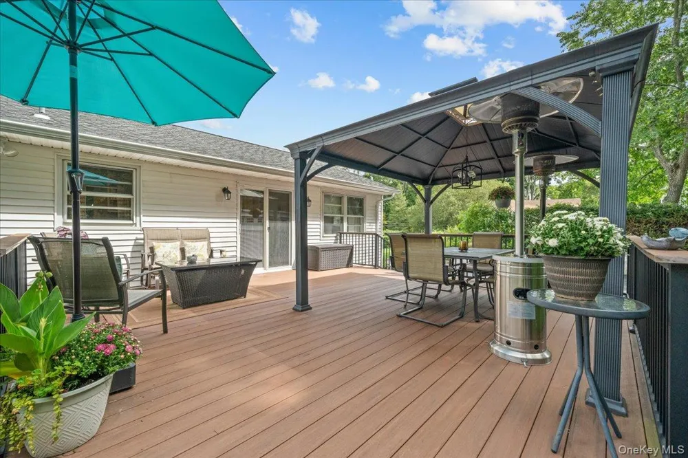 15 Robinson Avenue Bedford Hills, NY 10507