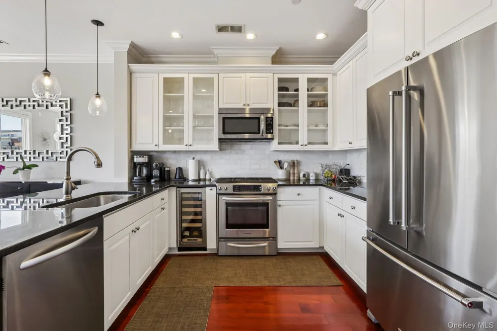 16 Rivers Edge Drive #310 Tarrytown, NY 10591