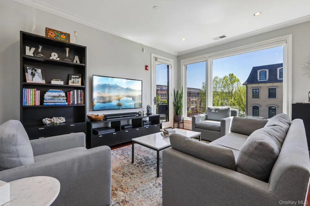 16 Rivers Edge Drive #310 Tarrytown, NY 10591
