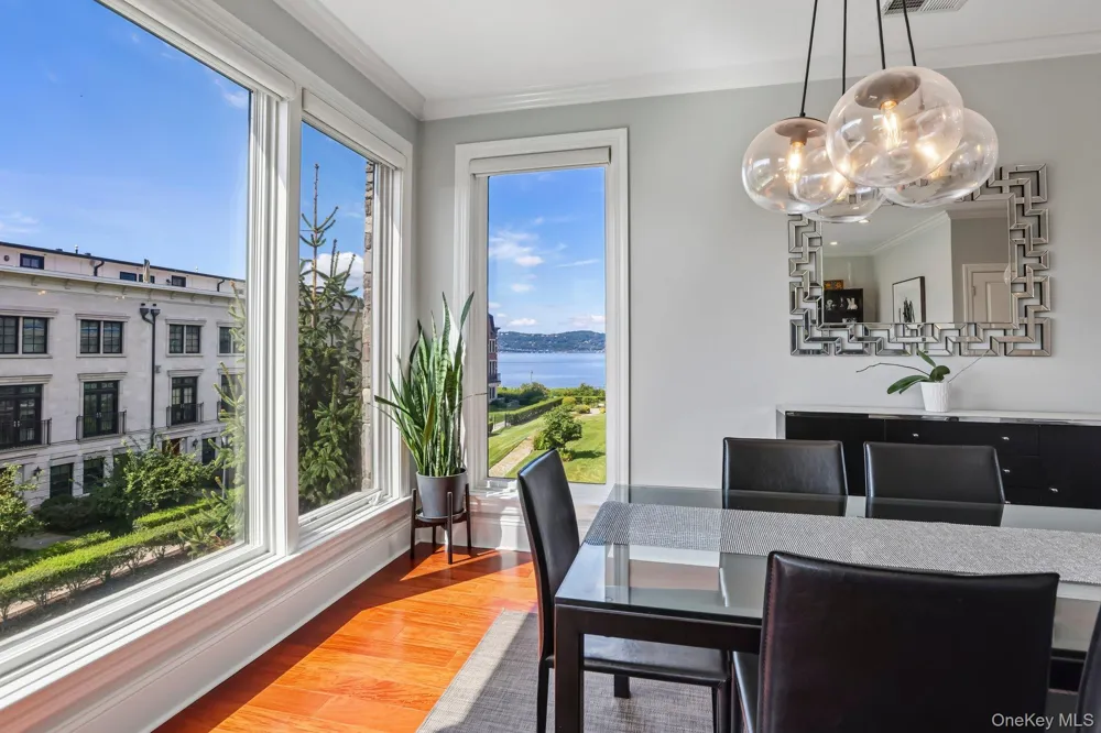 16 Rivers Edge Drive #310 Tarrytown, NY 10591