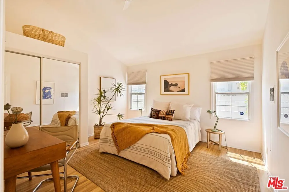 2134 Oak Street #1 Santa Monica, CA 90405