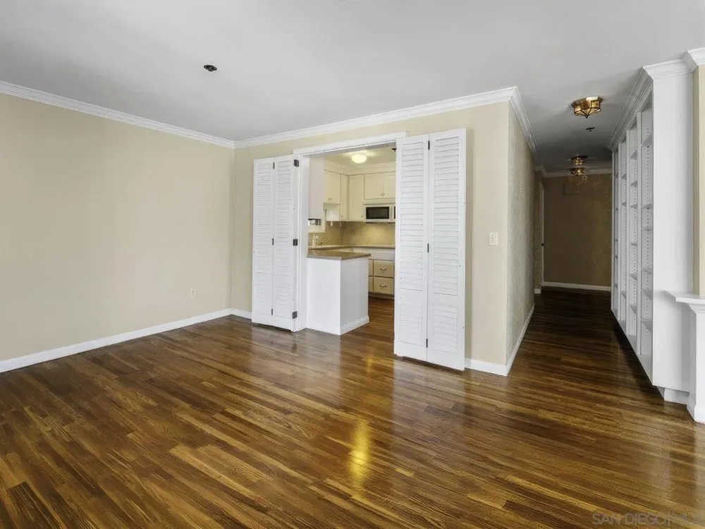 2130 Vallecitos #246 La Jolla, CA 92037