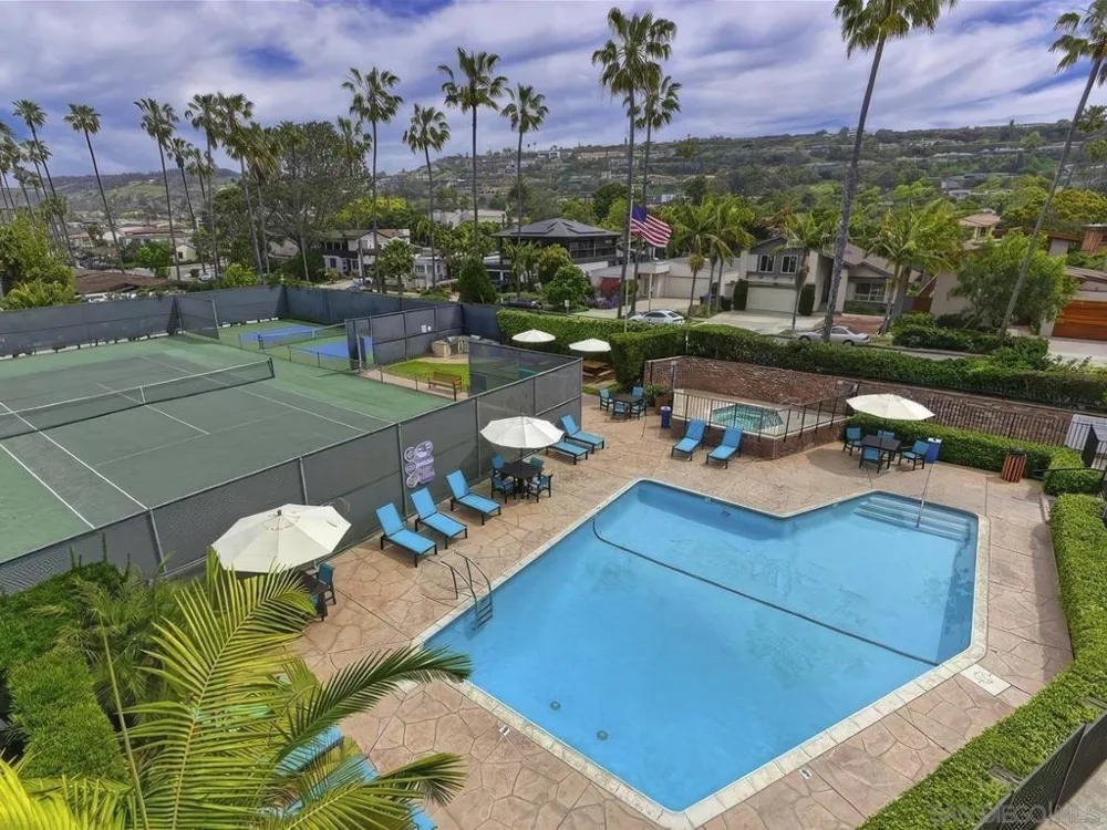 2130 Vallecitos #246 La Jolla, CA 92037