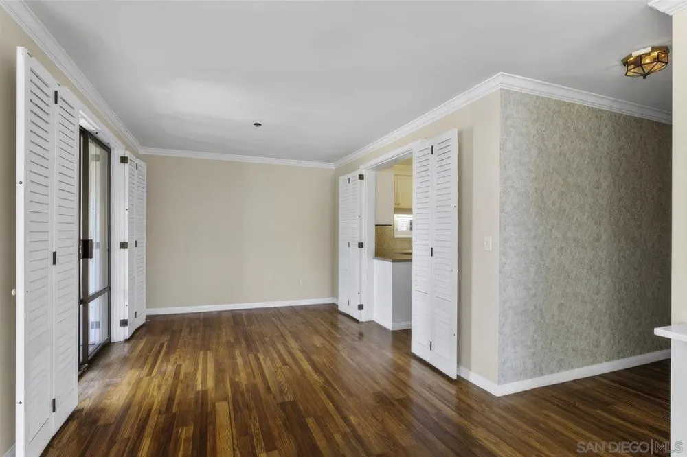 2130 Vallecitos #246 La Jolla, CA 92037