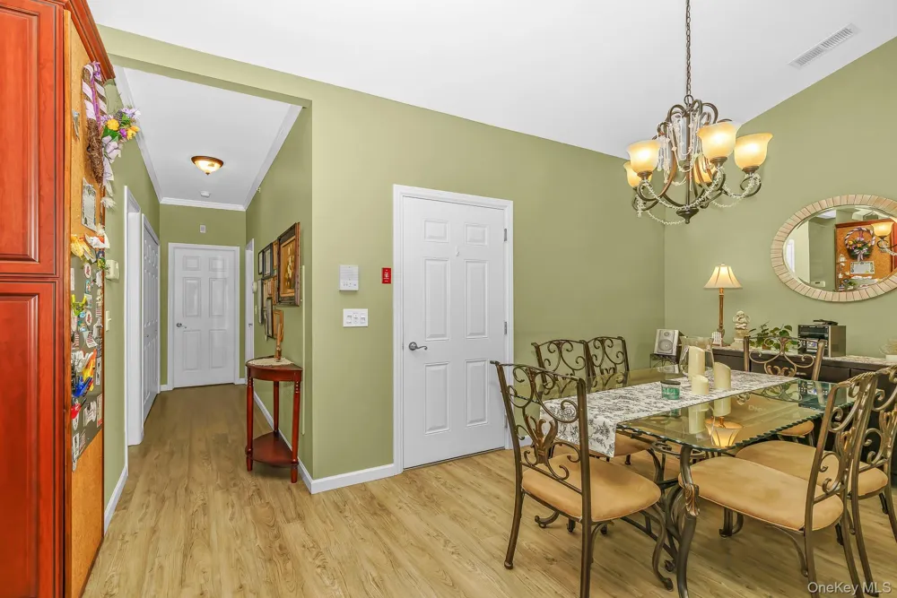 30 Sarah Court Amityville, NY 11701