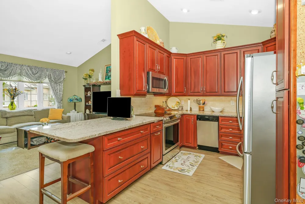 30 Sarah Court Amityville, NY 11701