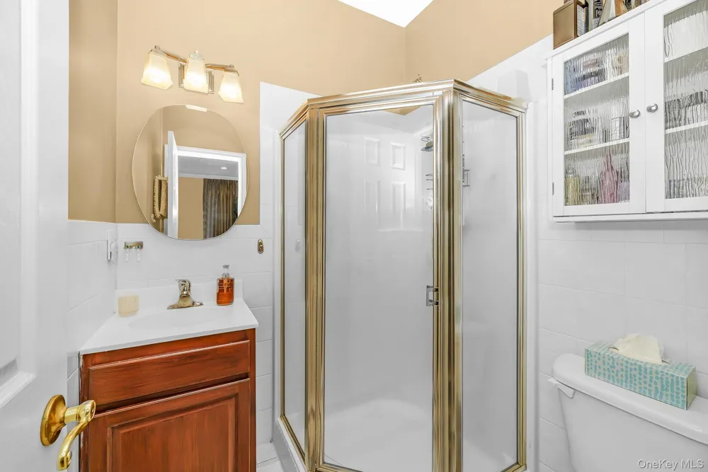 30 Sarah Court Amityville, NY 11701