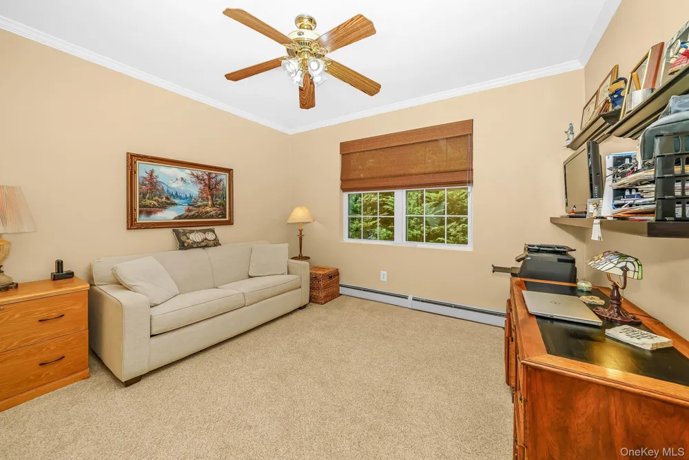 30 Sarah Court Amityville, NY 11701