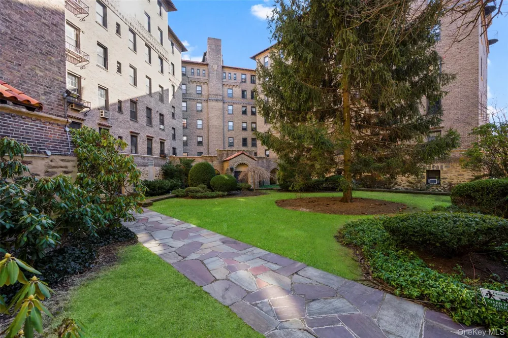14 Chatsworth Avenue #5J Larchmont, NY 10538