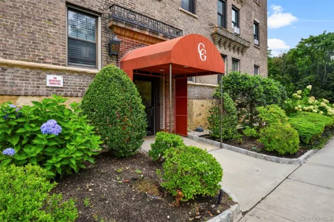 14 Chatsworth Avenue #5J