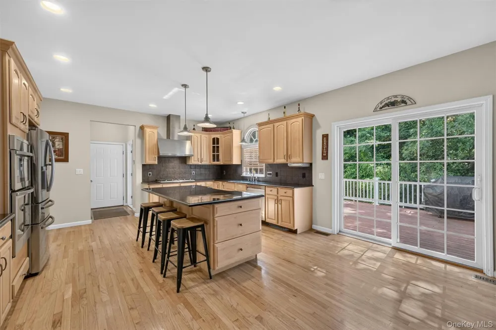 41 Lindy Drive Carmel, NY 10512