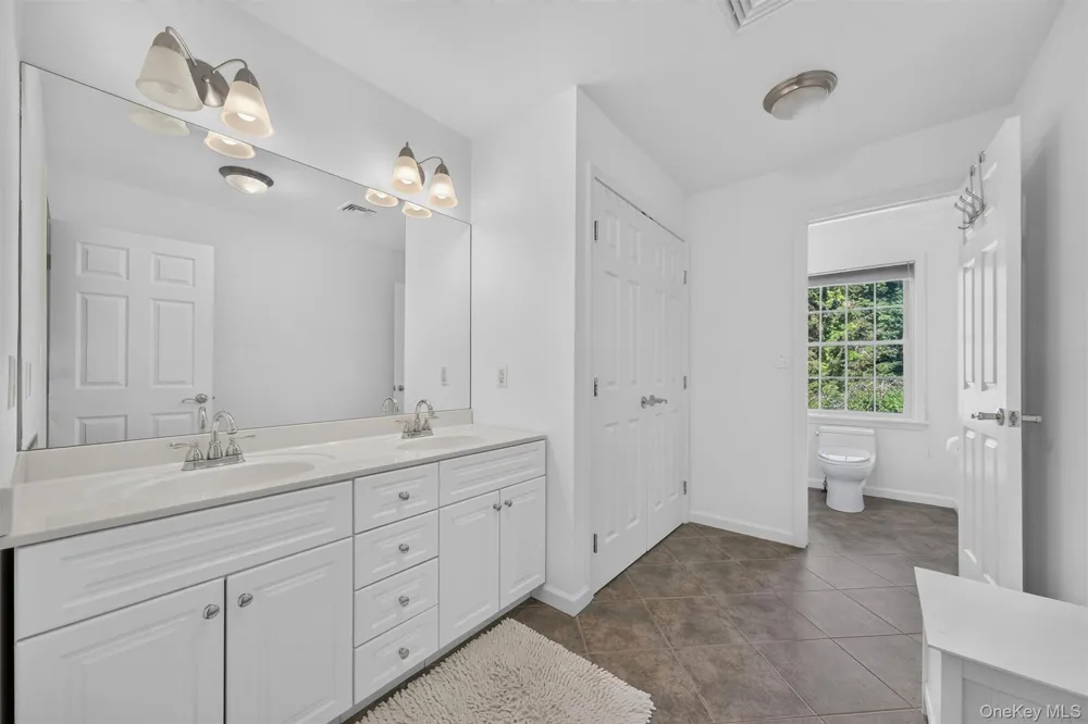 41 Lindy Drive Carmel, NY 10512
