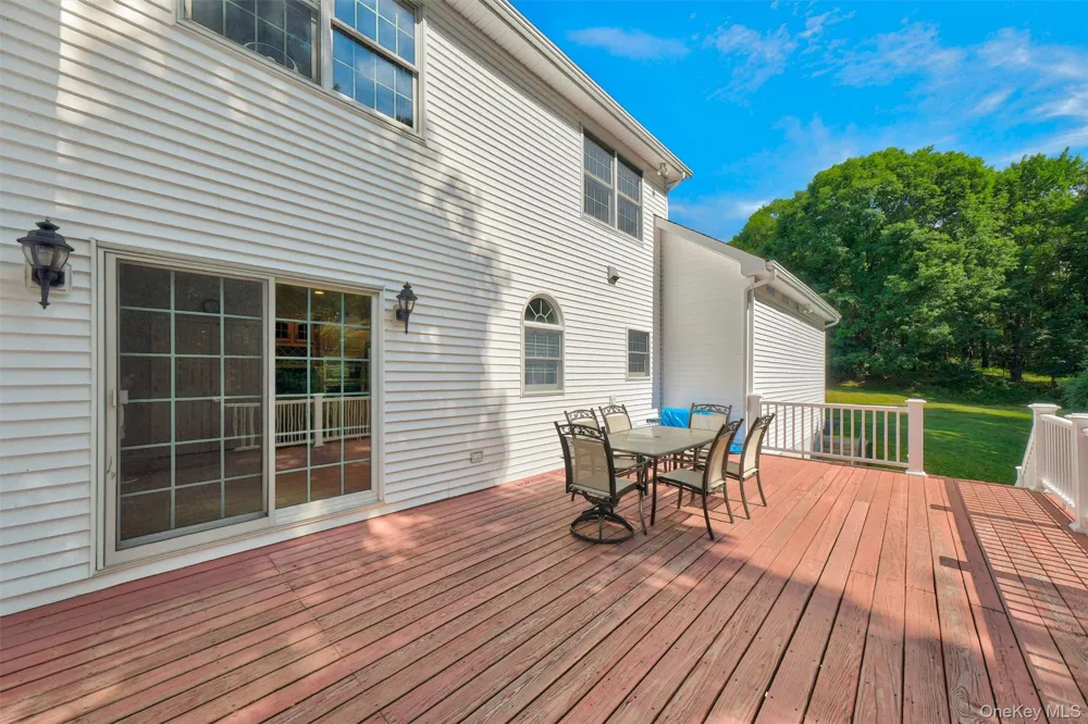 41 Lindy Drive Carmel, NY 10512