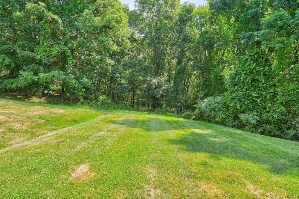 41 Lindy Drive Carmel, NY 10512