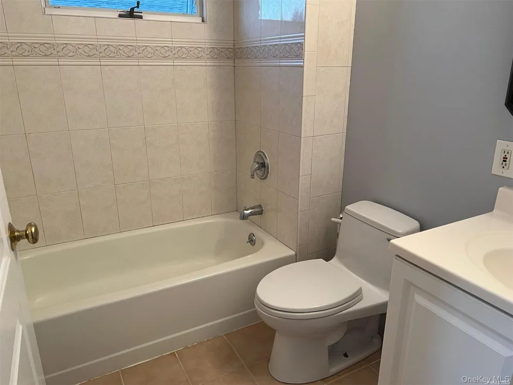 563 Neptune Boulevard #Upper Long Beach, NY 11561