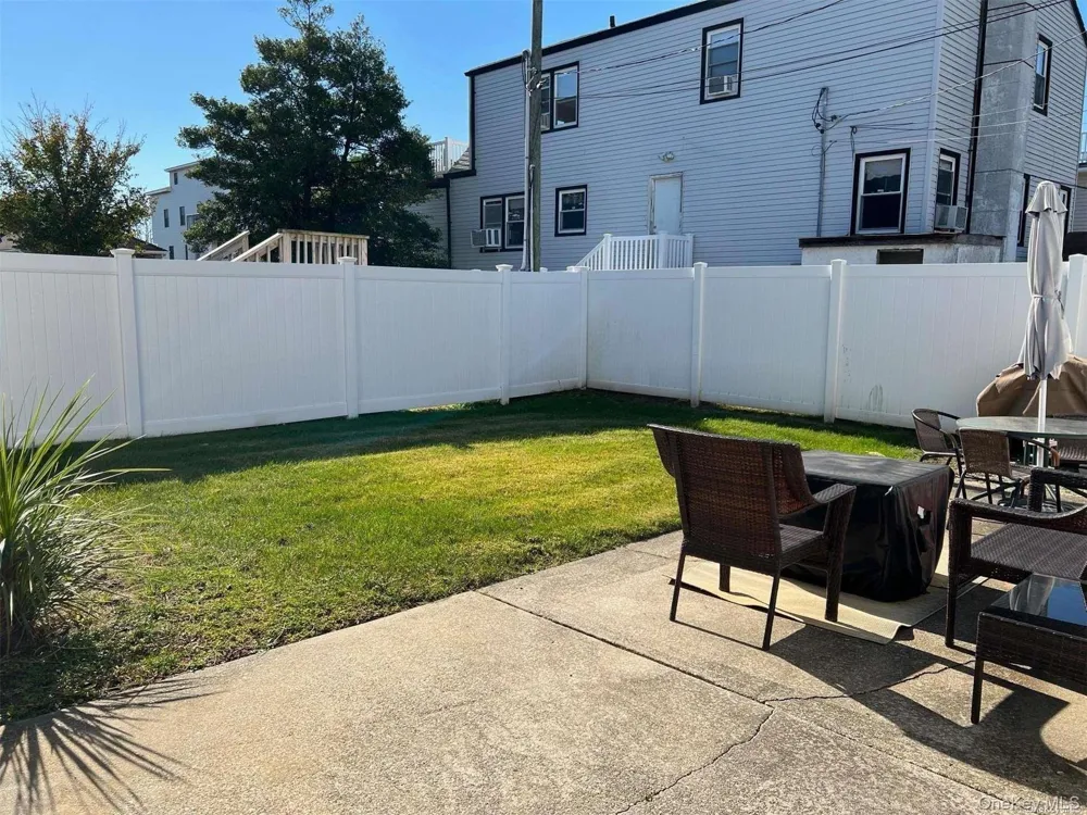 563 Neptune Boulevard #Upper Long Beach, NY 11561