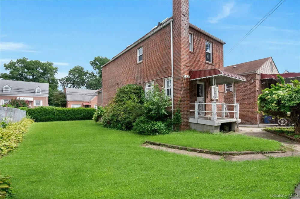 4041 Duryea Avenue Bronx, NY 10466