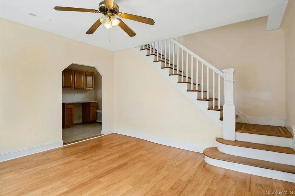 4041 Duryea Avenue Bronx, NY 10466