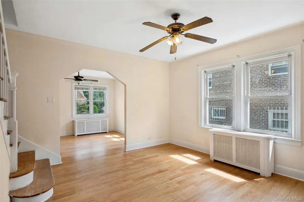 4041 Duryea Avenue Bronx, NY 10466