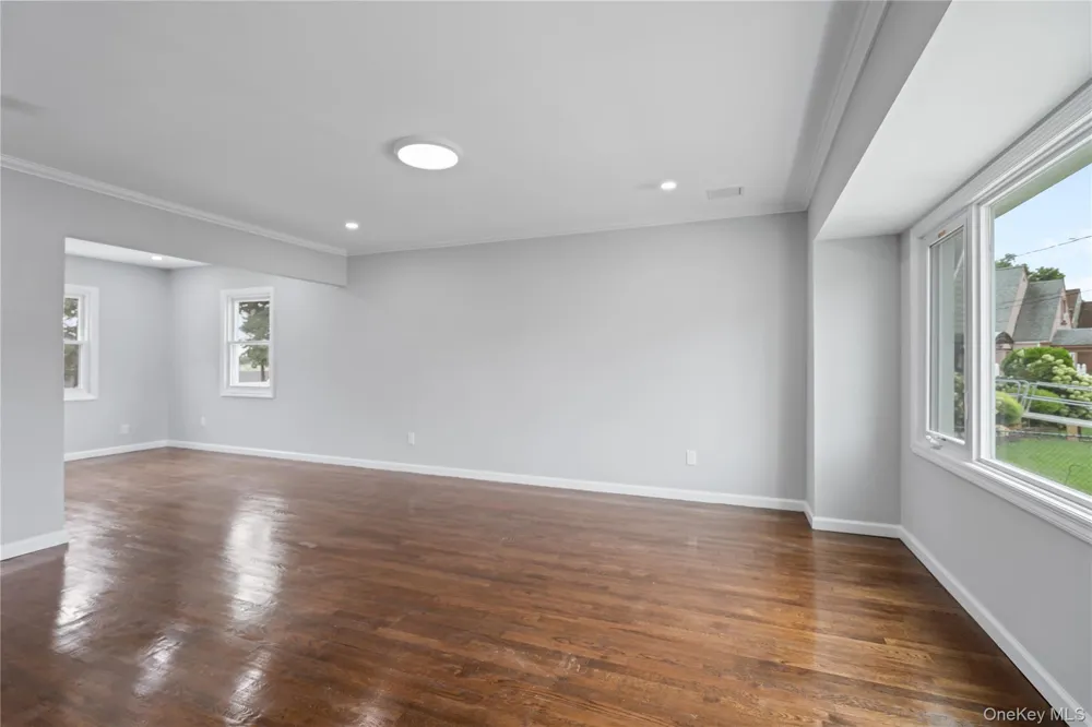 48 Cliff Avenue Hempstead, NY 11550