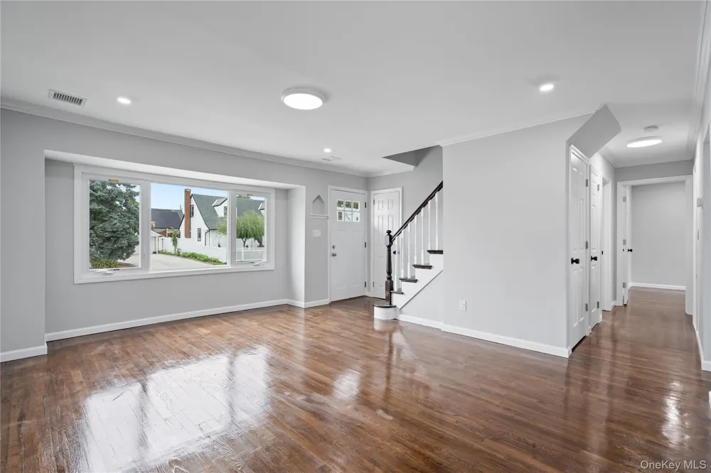 48 Cliff Avenue Hempstead, NY 11550
