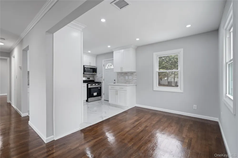 48 Cliff Avenue Hempstead, NY 11550