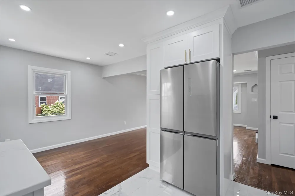 48 Cliff Avenue Hempstead, NY 11550