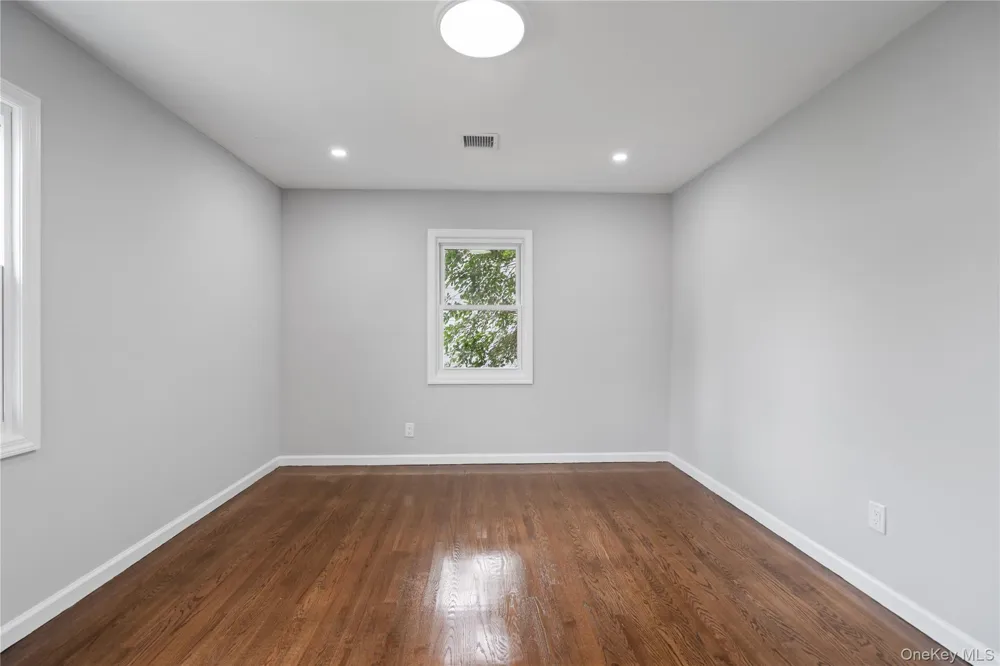 48 Cliff Avenue Hempstead, NY 11550