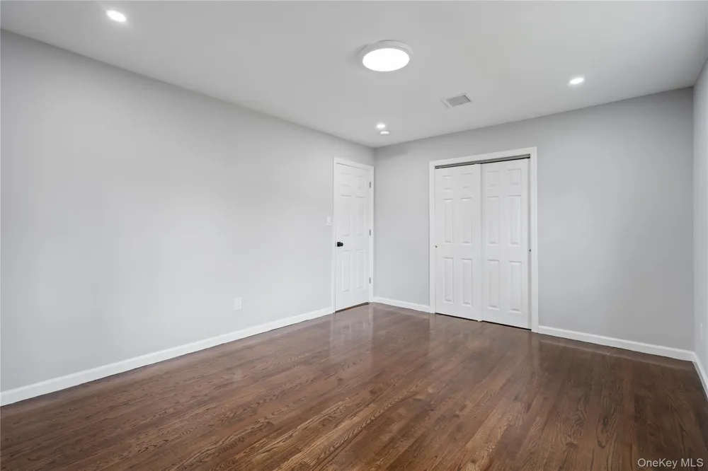 48 Cliff Avenue Hempstead, NY 11550