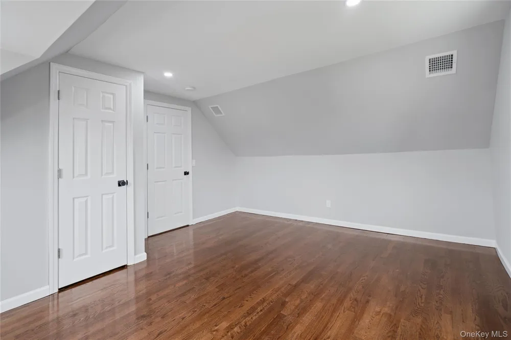 48 Cliff Avenue Hempstead, NY 11550