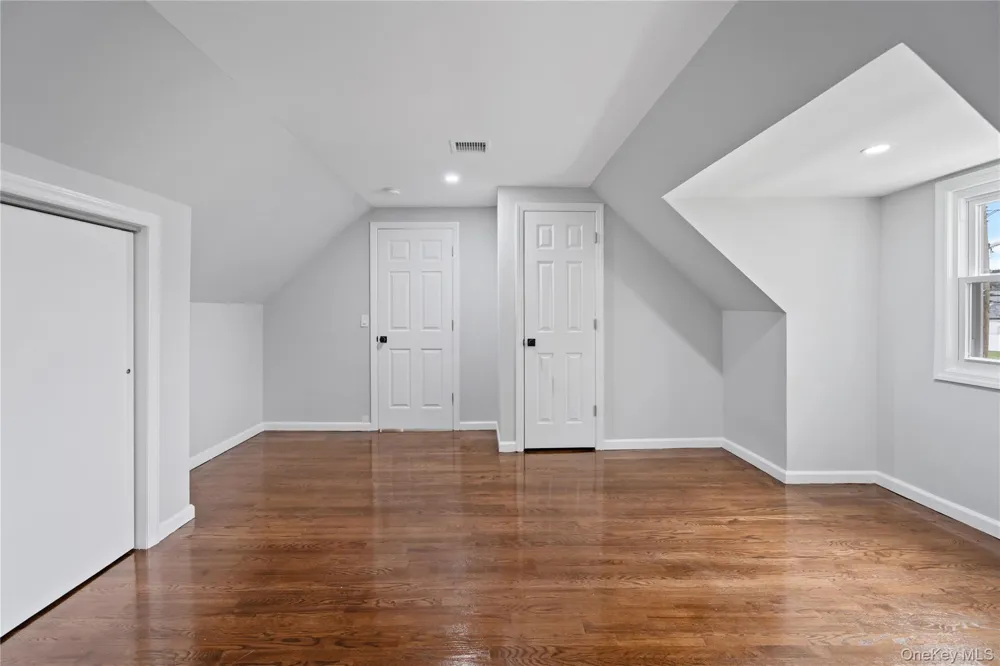 48 Cliff Avenue Hempstead, NY 11550