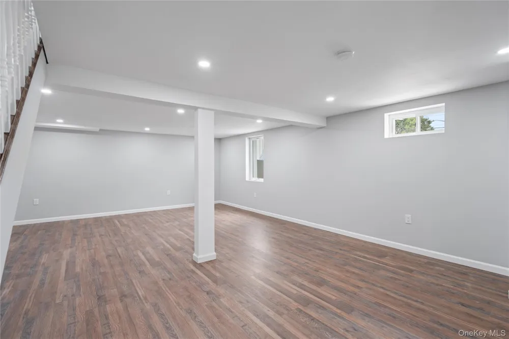 48 Cliff Avenue Hempstead, NY 11550