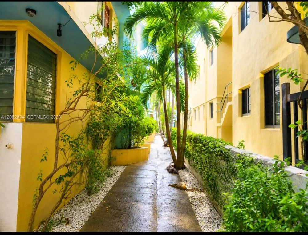 1351 Meridian Ave #8 Miami Beach, FL 33139