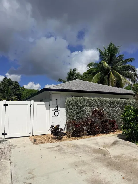 140 SW 5th Avenue