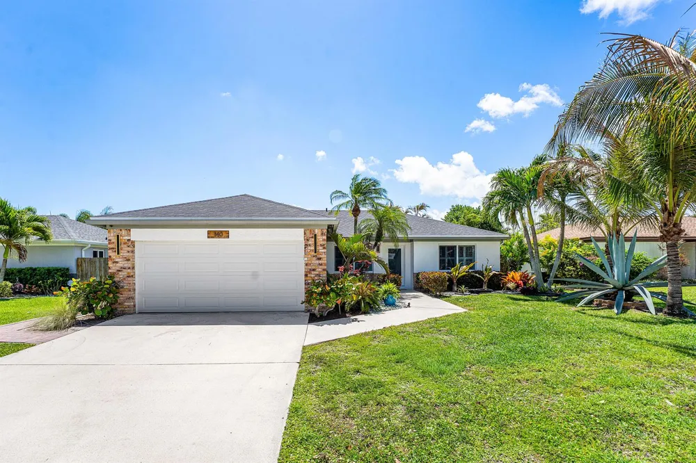 140 Arrowhead Circle Jupiter, FL 33458