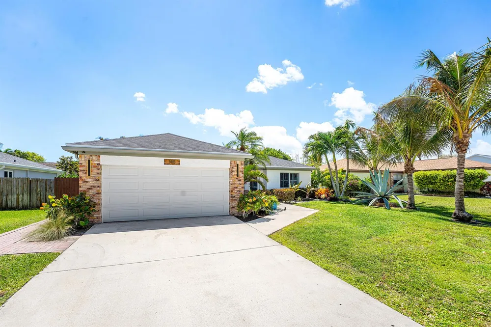 140 Arrowhead Circle Jupiter, FL 33458