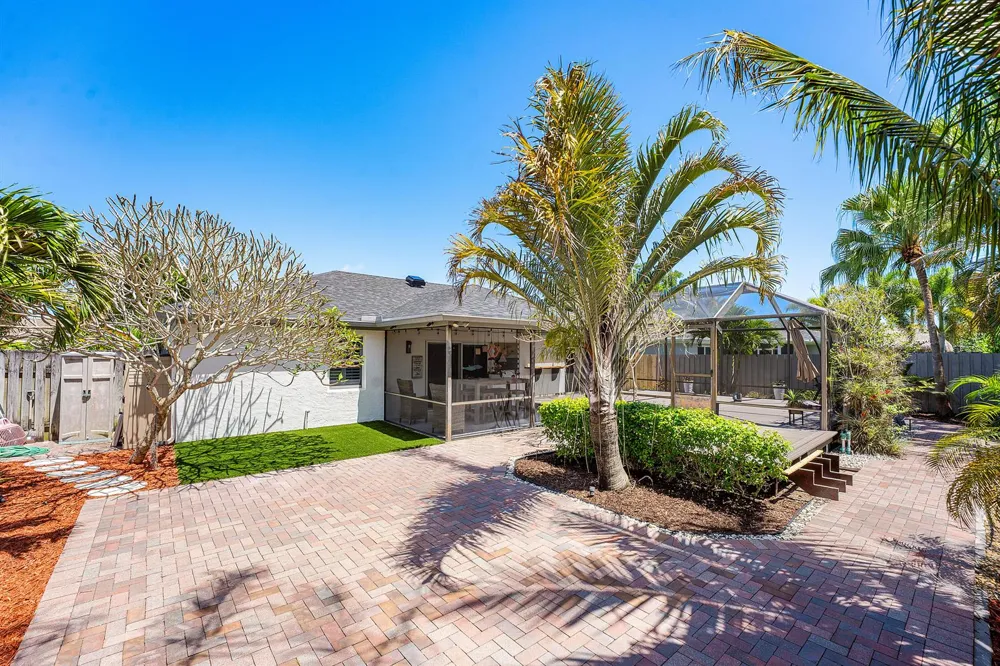 140 Arrowhead Circle Jupiter, FL 33458