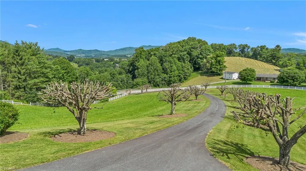 450 NC Highway 88 E Jefferson, NC 28640