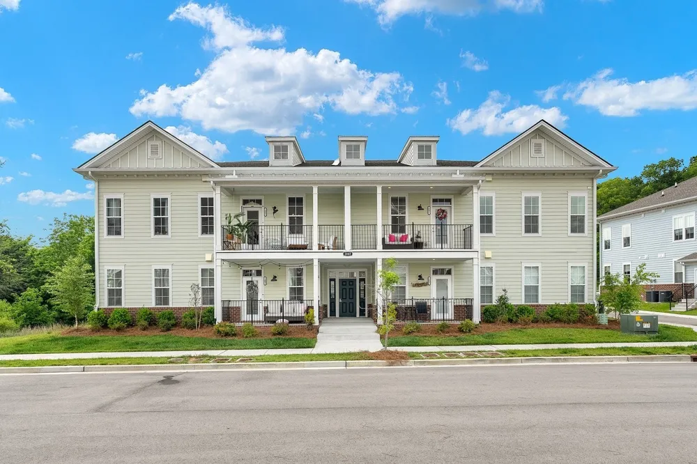 3107 Patcham Dr #201 Nolensville, TN 37135