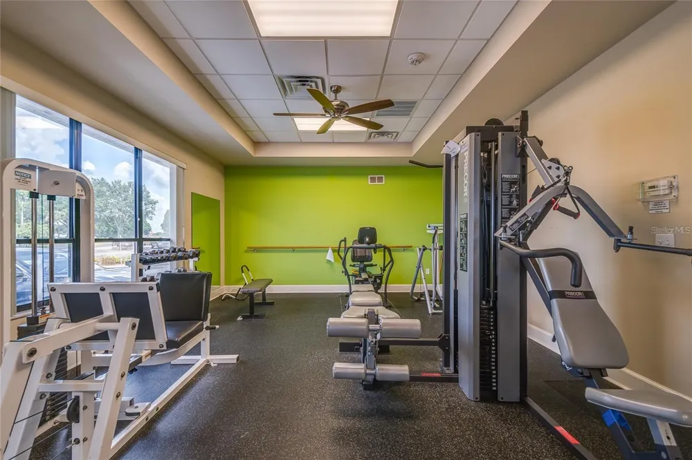 6004 SANDERLING DRIVE Lakeland, FL 33809
