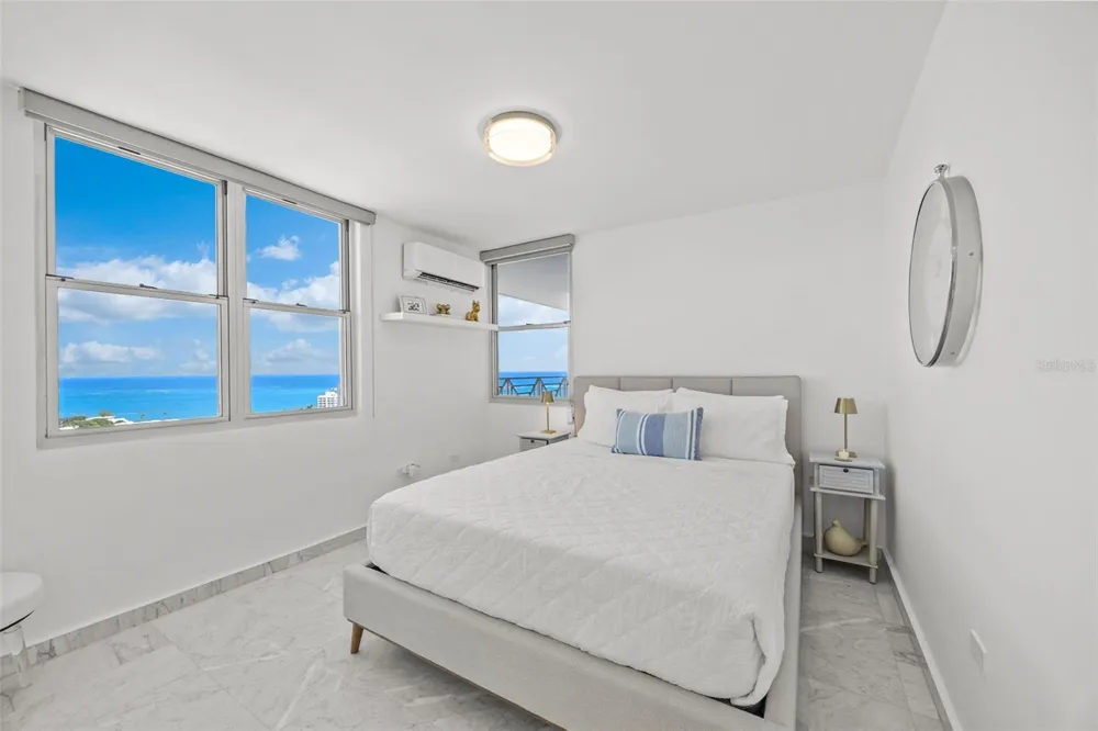 3001 AVENIDA ISLA VERDE #2204 Carolina, PR 00979