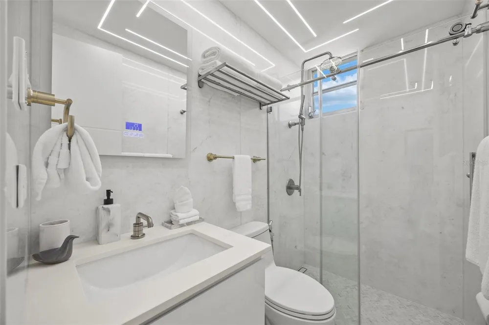 3001 AVENIDA ISLA VERDE #2204 Carolina, PR 00979