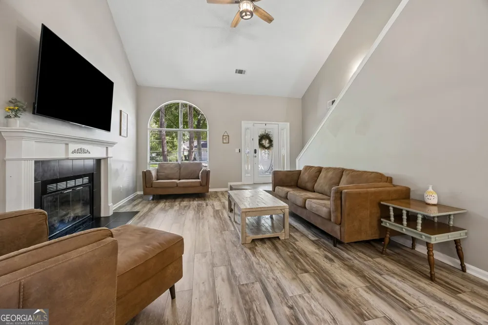 201 McIntosh DR Saint Marys, GA 31558