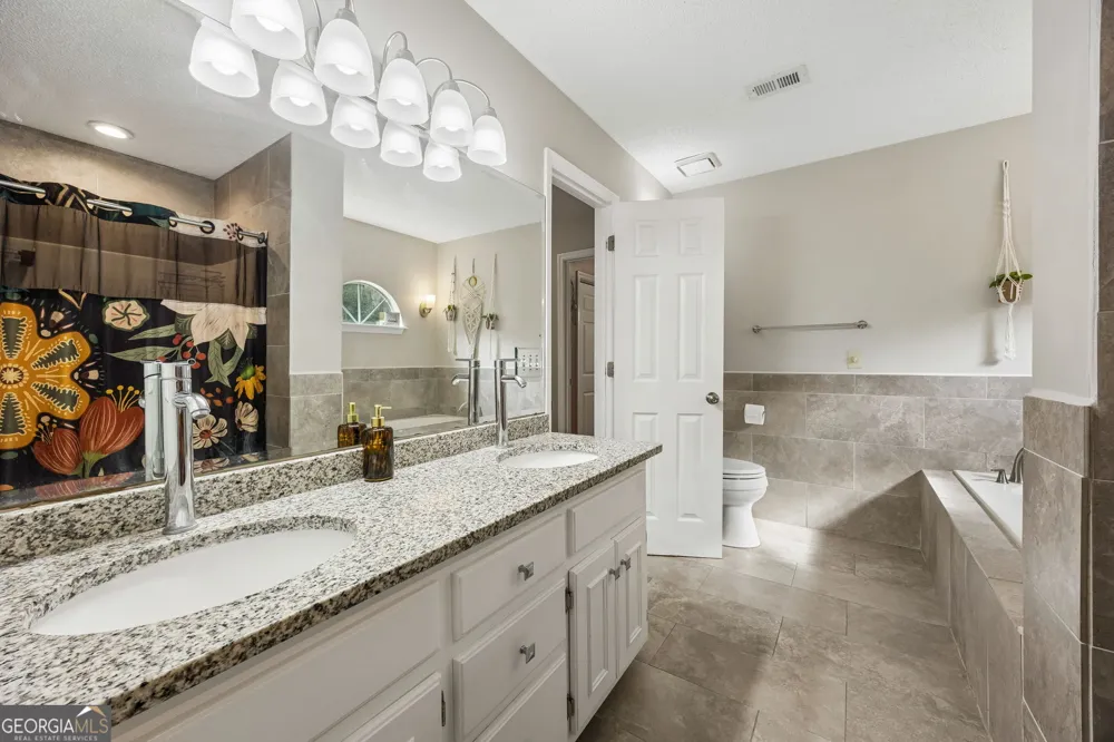 201 McIntosh DR Saint Marys, GA 31558