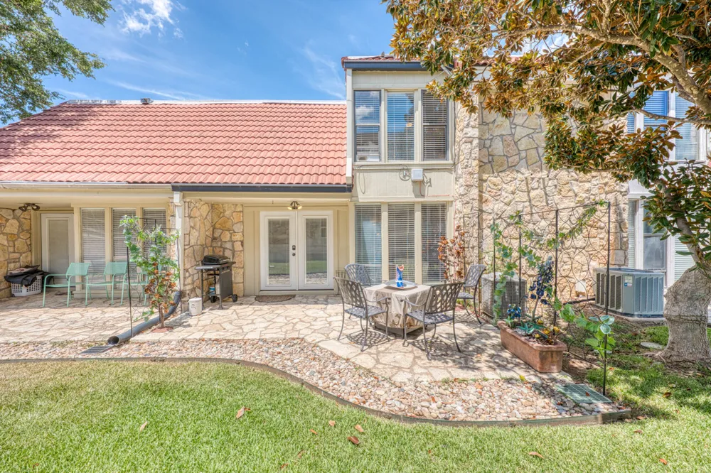 200 Free Rein #5 Horseshoe Bay, TX 78657