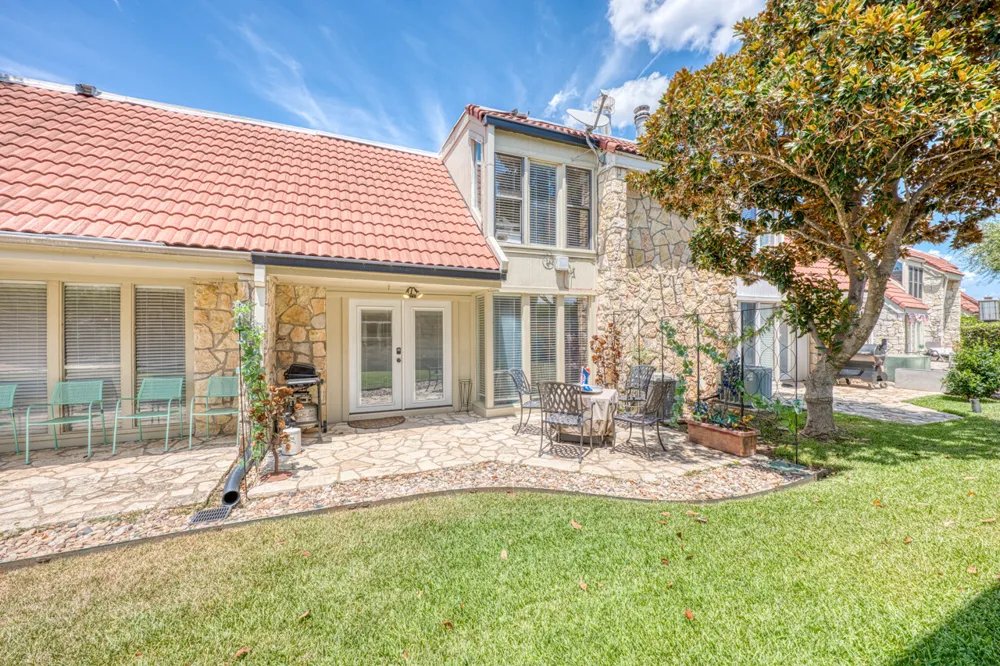 200 Free Rein #5 Horseshoe Bay, TX 78657