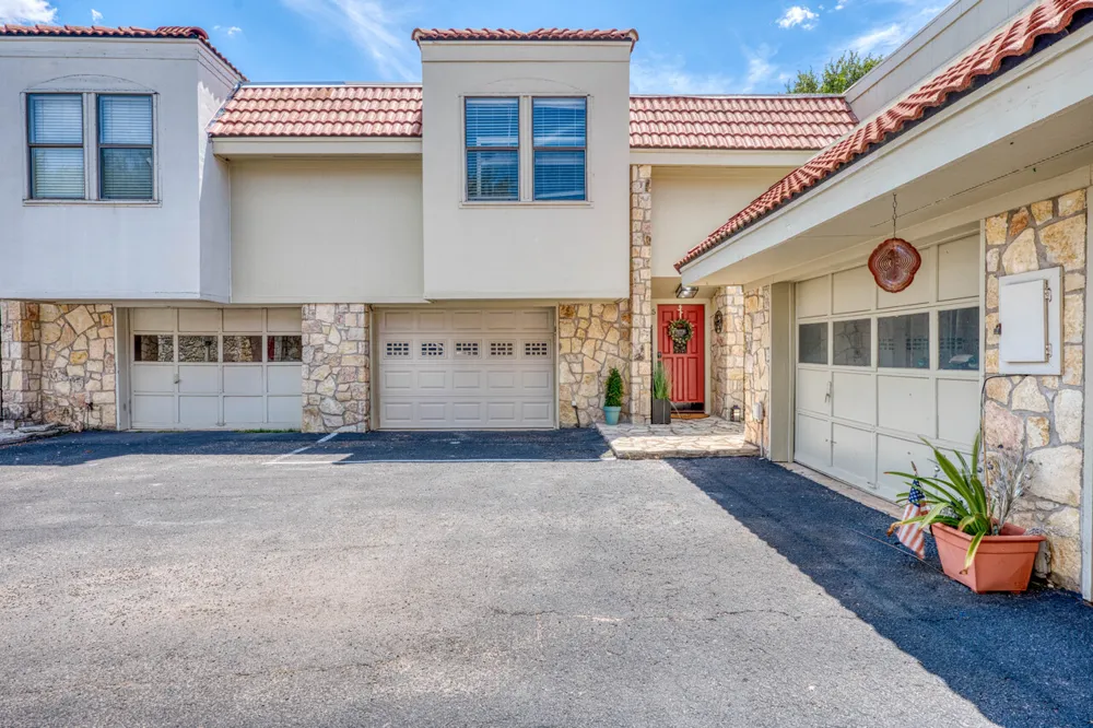 200 Free Rein #5 Horseshoe Bay, TX 78657
