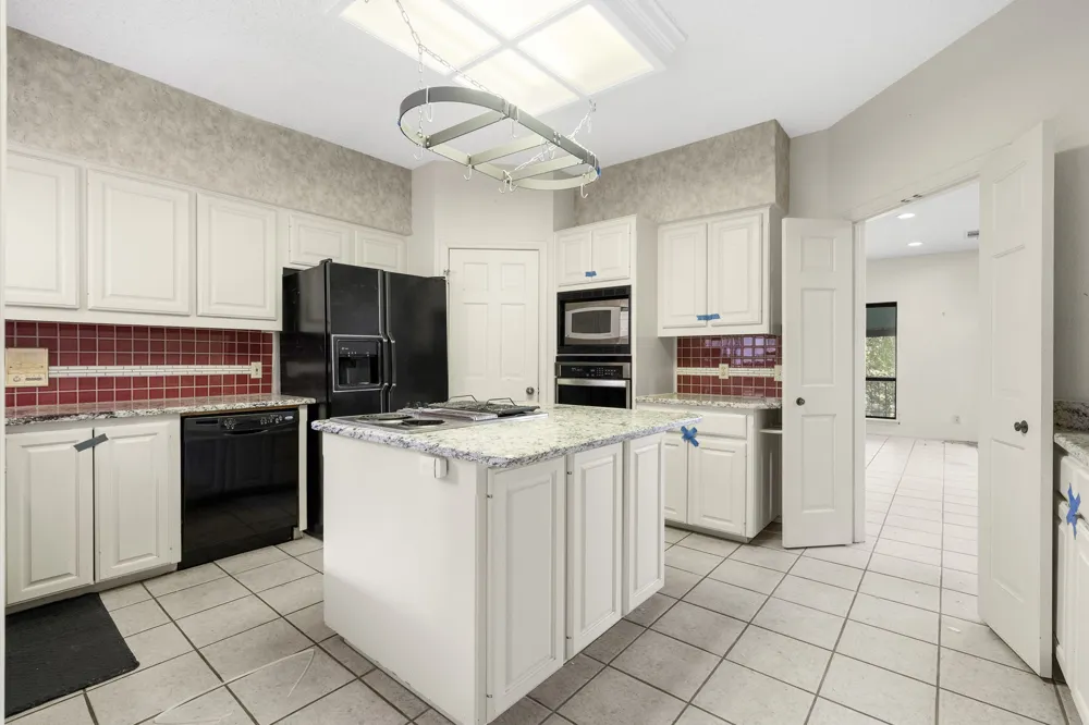 5914 West Place Austin, TX 78731