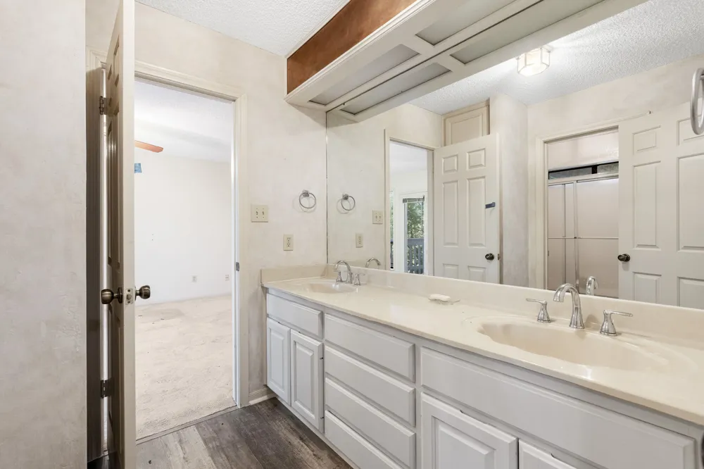 5914 West Place Austin, TX 78731