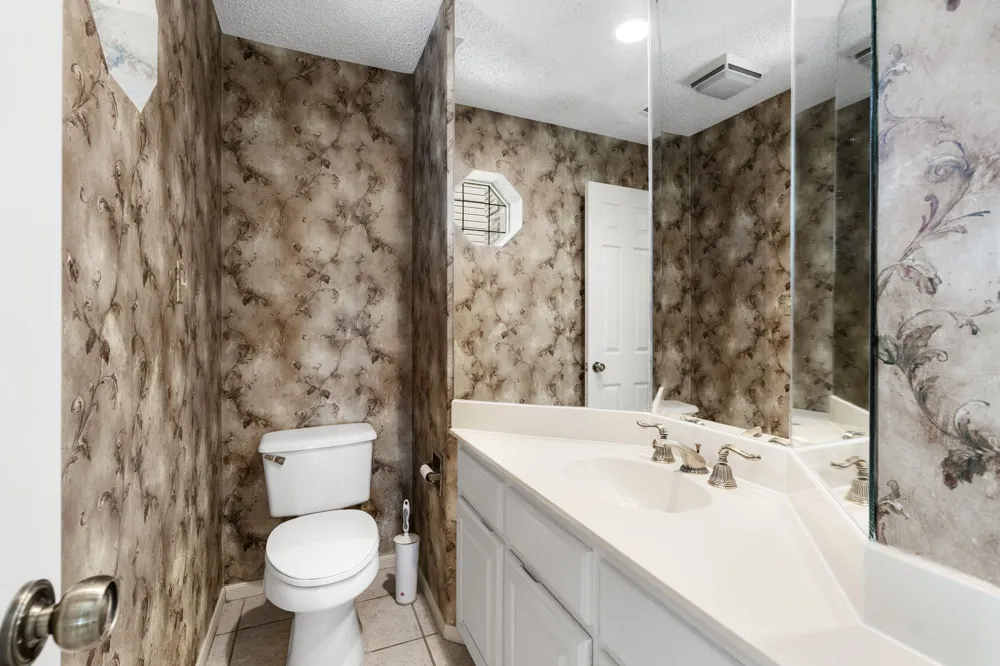 5914 West Place Austin, TX 78731